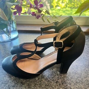 T-Strap Heels – Two-Tone Vintage Charm